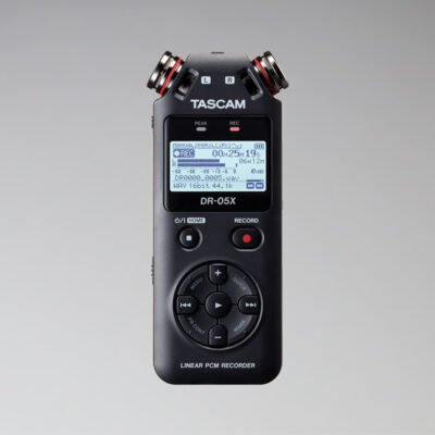 Tascam DR-05X Stereo Handheld Audio Recorder Set
